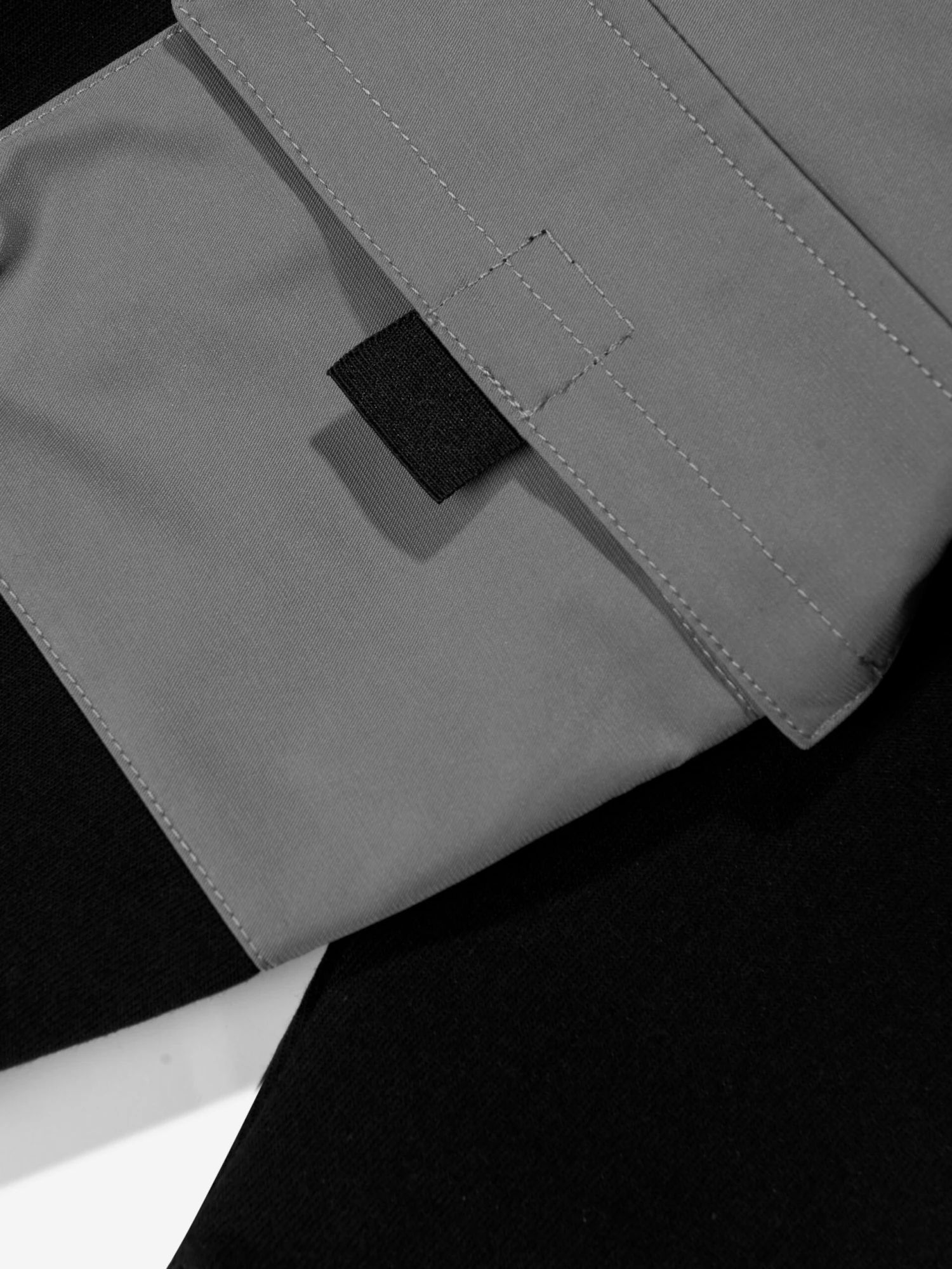 Calvin Klein Jeans Boys Mix Media Sweatshirt In Black 4 Calvin Klein Jeans Boys Mix Media Sweatshirt In Black - Image 4