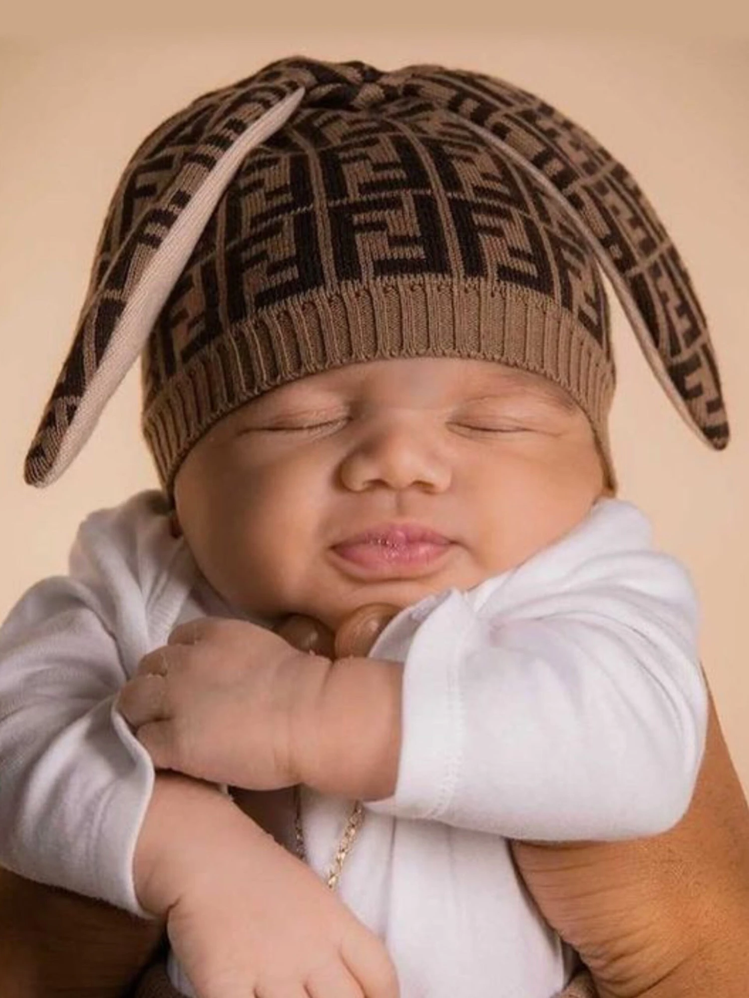 Baby Cashmerre Logo Bunny Hat 2 Baby Cashmerre Logo Bunny Hat - Image 2