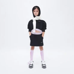 Off-White Girls Bookish Logo Band Skirt In Black 14 Off-White Girls Bookish Logo Band Skirt In Black -Childrens Clothing Store LOOK 10 20230515 OW KIDS 19 1320 c RGB e84ef0a4 0144 47dd ae0e c2df4171e5d2