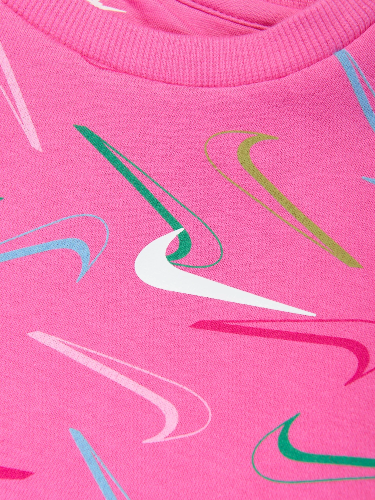 Nike Girls Swoosh Logo Sweatshirt In Pink 3 Nike Girls Swoosh Logo Sweatshirt In Pink - Image 3