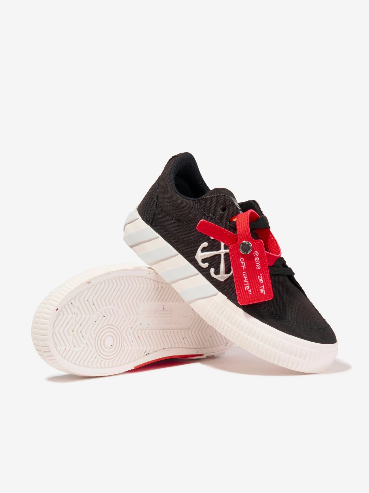 Off-White Kids Vulcanised Lace Up Trainers In Black 2 Off-White Kids Vulcanised Lace Up Trainers In Black - Image 2