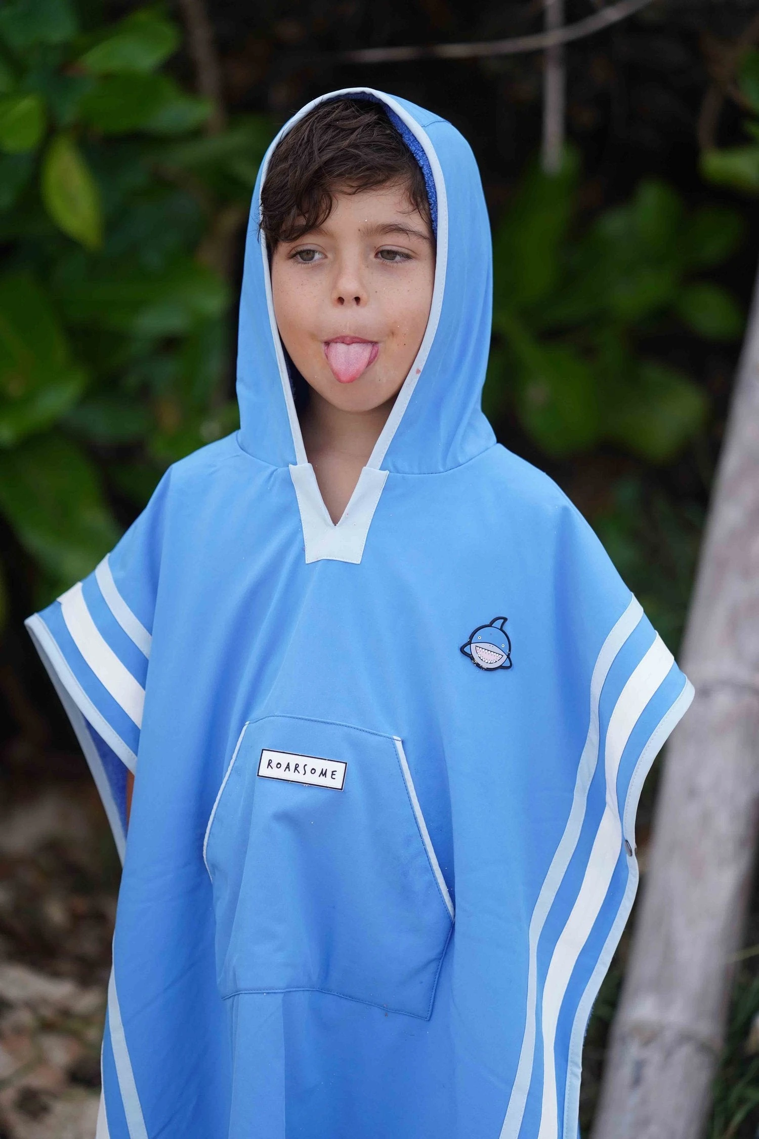 Boys Reef The Shark Poncho Towel In Blue 2 Boys Reef The Shark Poncho Towel In Blue - Image 2